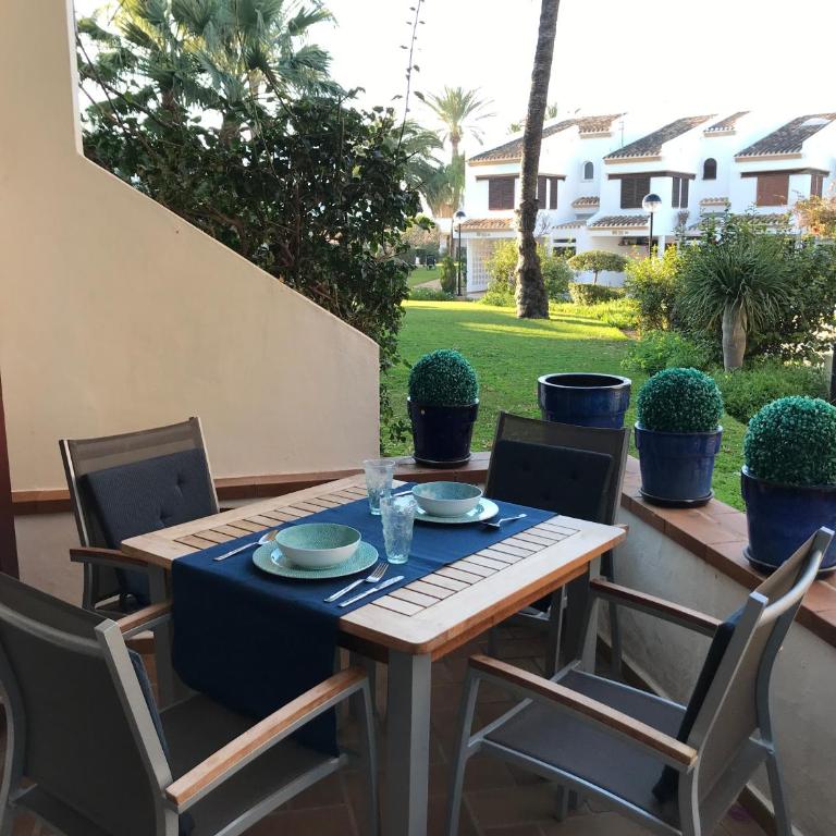Primera línea de playa Julio y agosto, mínimo 7 días, de lunes a lunes - One-Bedroom Apartment - 1