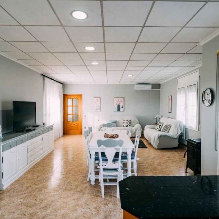 Can Ceguet - Three-Bedroom Apartment - 4