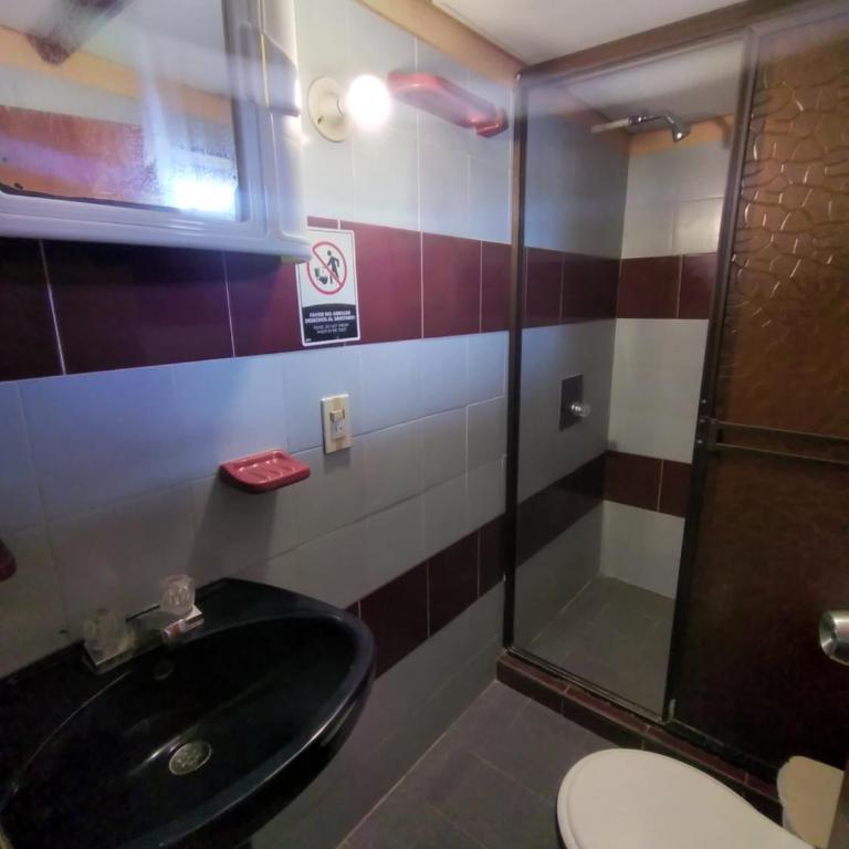 Hospedaje Turistico Angula Place - Apartamento con terraza - 6