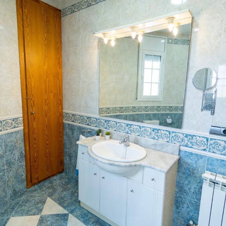 Can Ceguet - Three-Bedroom Apartment - 20