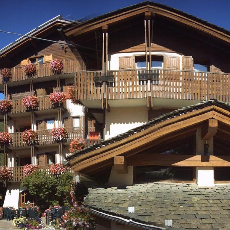 Hotel Vallée De Cogne - Camera Matrimoniale con Balcone - 1