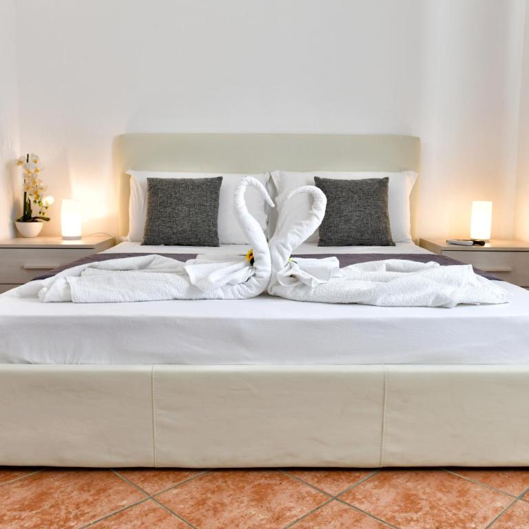 Casa Basilia - Deluxe Room (2 Adults + 1 Child) - 2