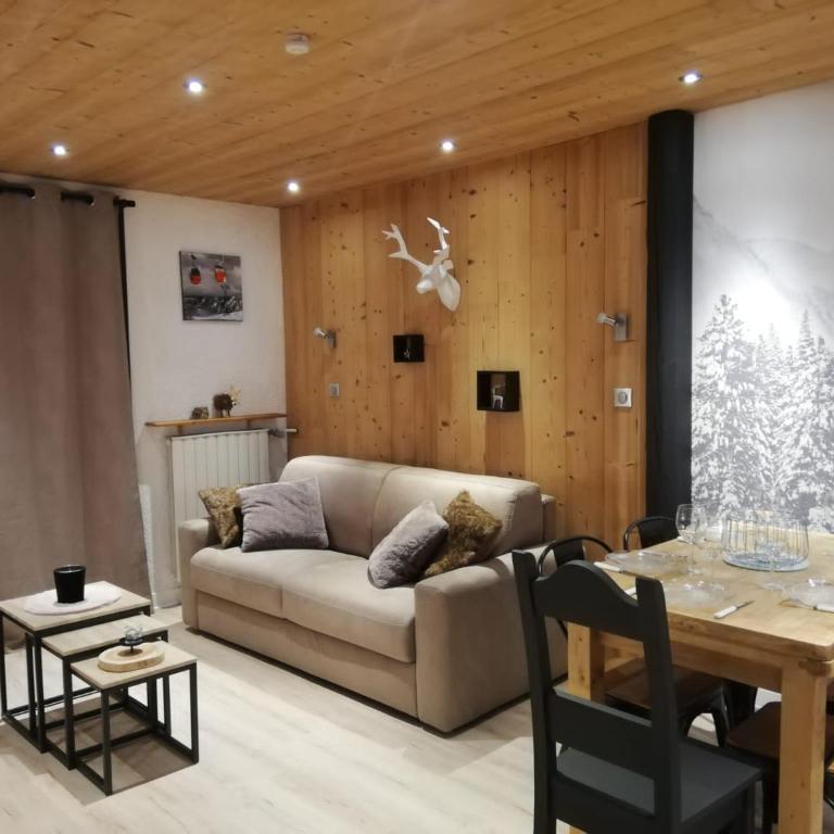 Les Deux Alpes, Le Lauvitel, appartement cosy, pied des pistes, 2 adultes 2 enfants - Apartment mit Balkon - 5