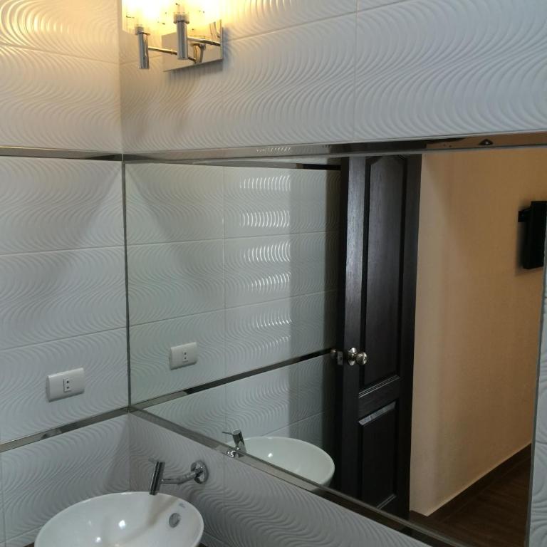 Hotel Tito - Deluxe Single Room - 25