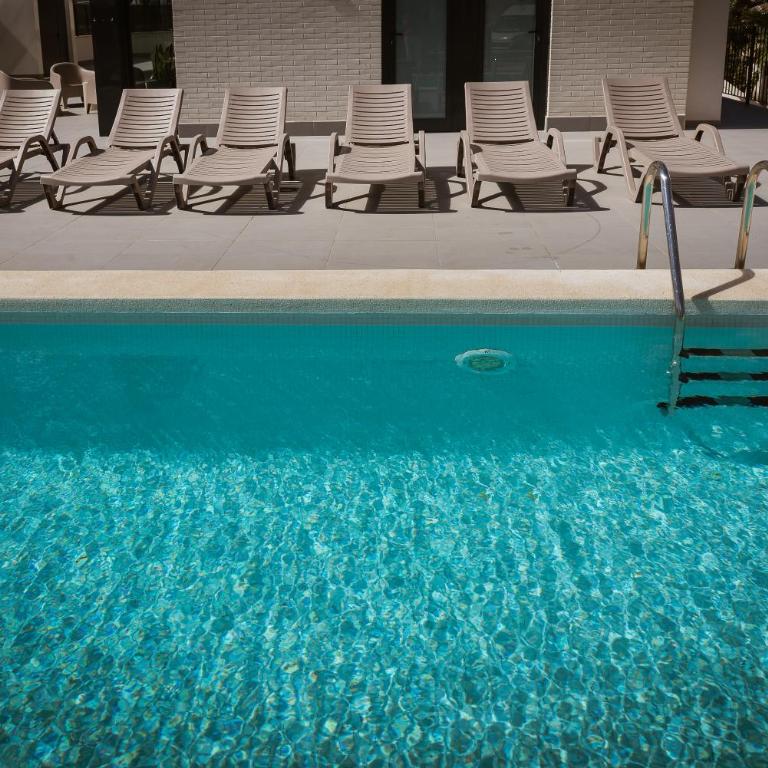 Modern sea front Sea Waves - Two-Bedroom Apartment - 30