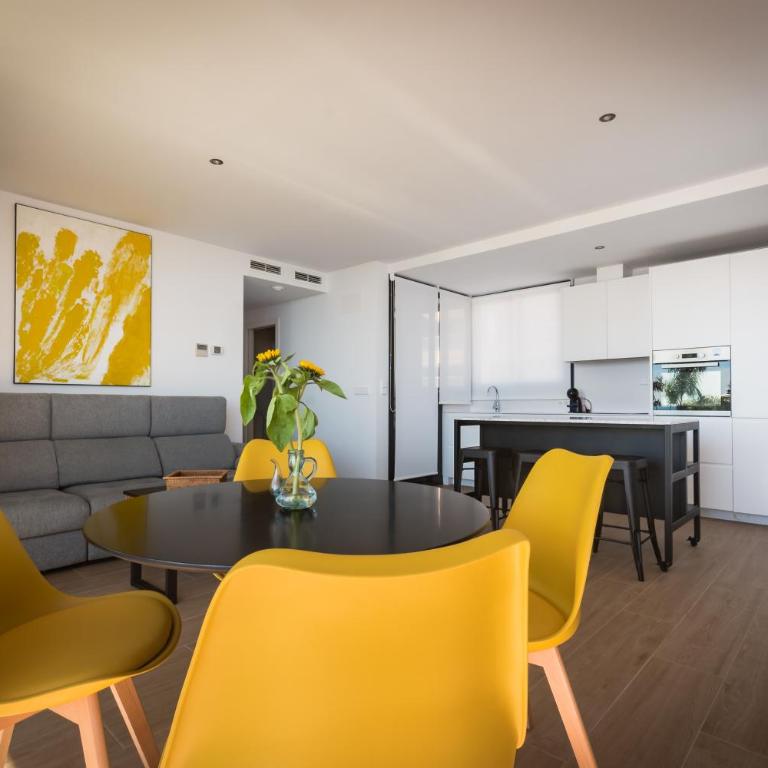 Modern sea front Sea Waves - Two-Bedroom Apartment - 10