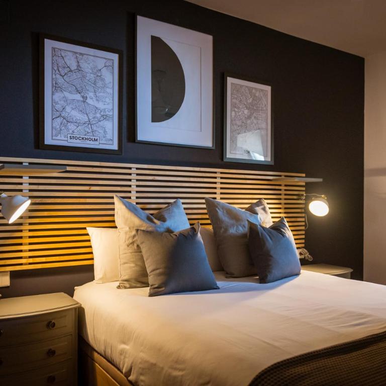 Modern sea front Sea Waves - Two-Bedroom Apartment - 22