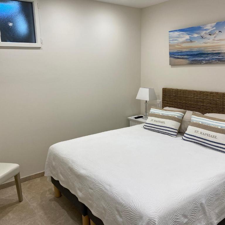 Chambres d'Hotes Les Amandiers - Apartment mit Terrasse - 2