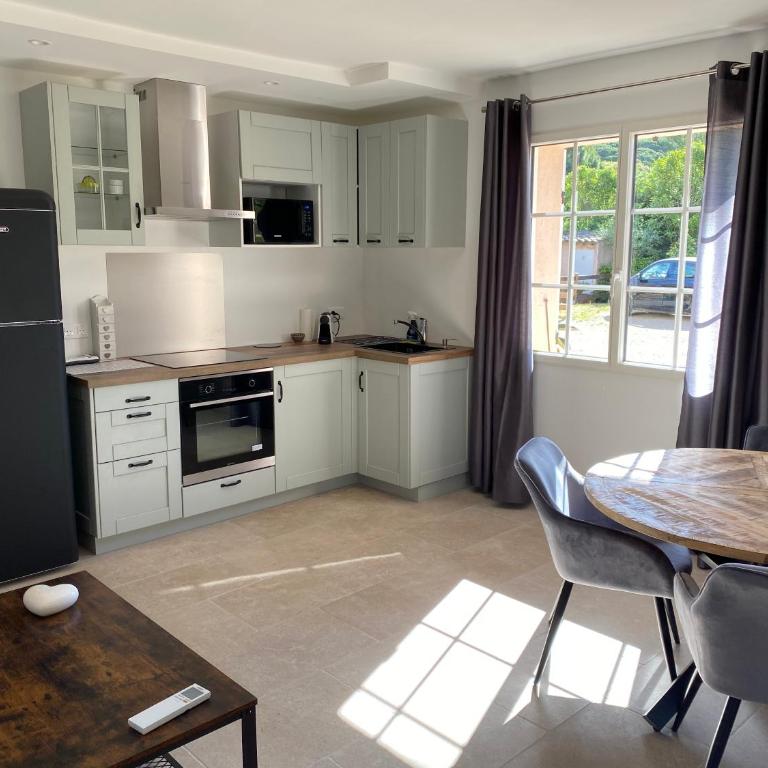 Chambres d'Hotes Les Amandiers - Apartment mit Terrasse - 4