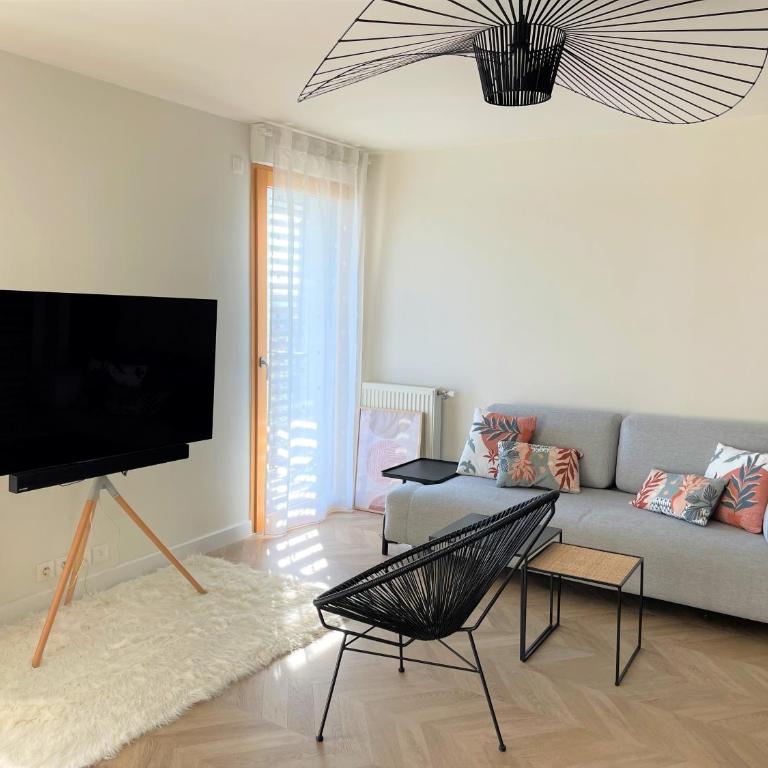 APPART 2P AVEC PARKING ET BALCON - gare val d'europe 5mn - disney 10mn - Appartement 1 Chambre - 1