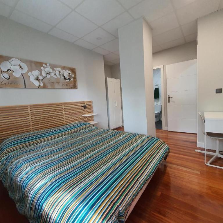 Pensión Guggenheim Riverview HBI01297 - Double Room with Private Bathroom - 1