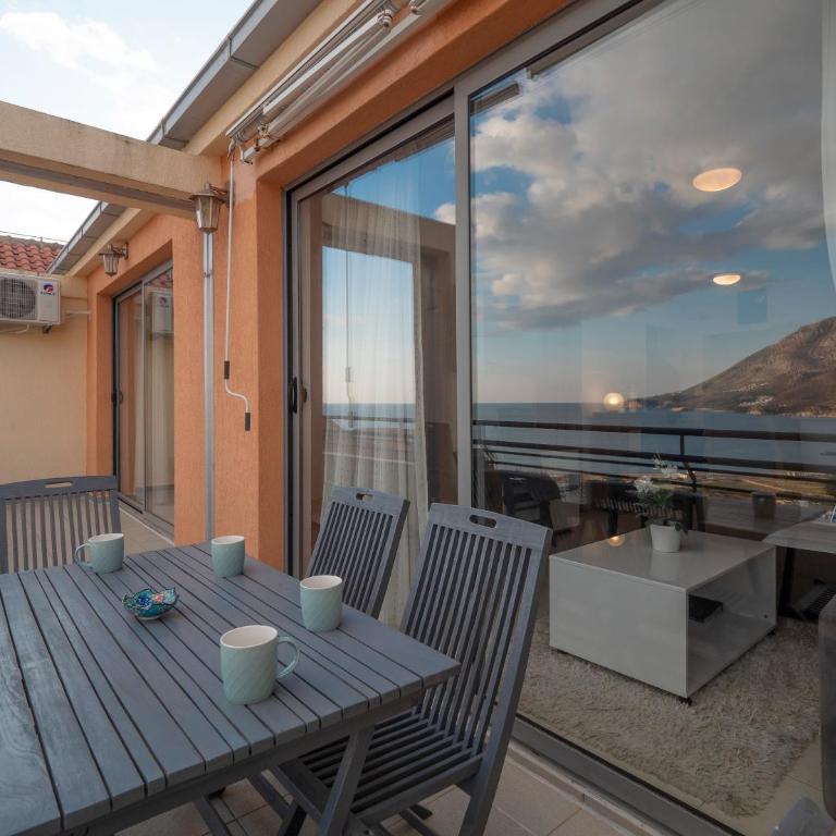 Sea view Two bedroom Family Apartment with pool - Sunset Ivanovići - Apartment with Sea View - 5