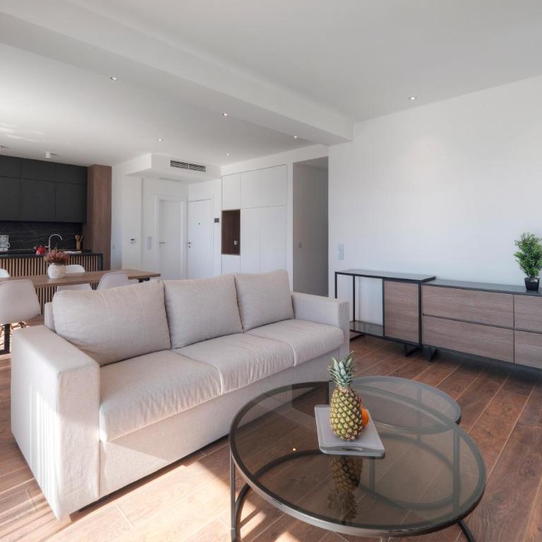 Horizon Two bedroom Penthouse with Hot tub - Two-Bedroom Apartment - 18