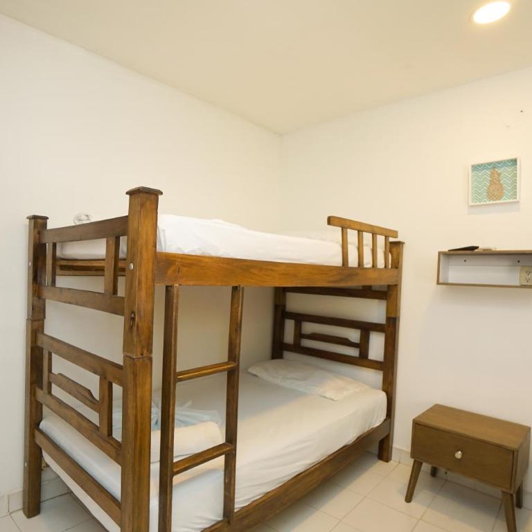 Hostal Paraiso Tayrona - Quadruple Room with Private Bathroom - 8