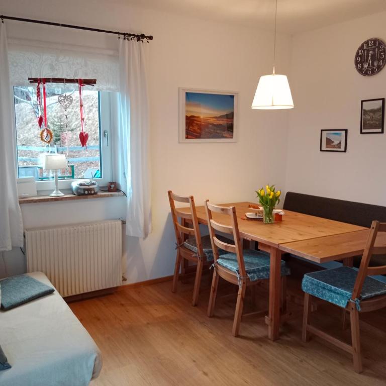 Bergbauernhof Stauder - Hirschbergalpakas - Haus mit 3 Schlafzimmern, Balkon und Terrasse - 9