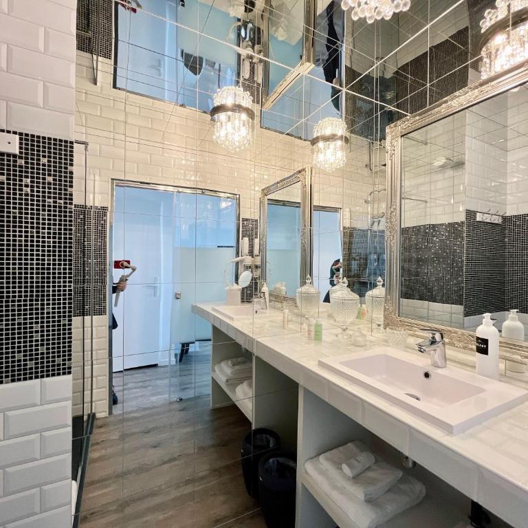 Belfry & Spa by Ligne St Barth - Chambre Lit King-Size avec Accès Gratuit au Spa - 1