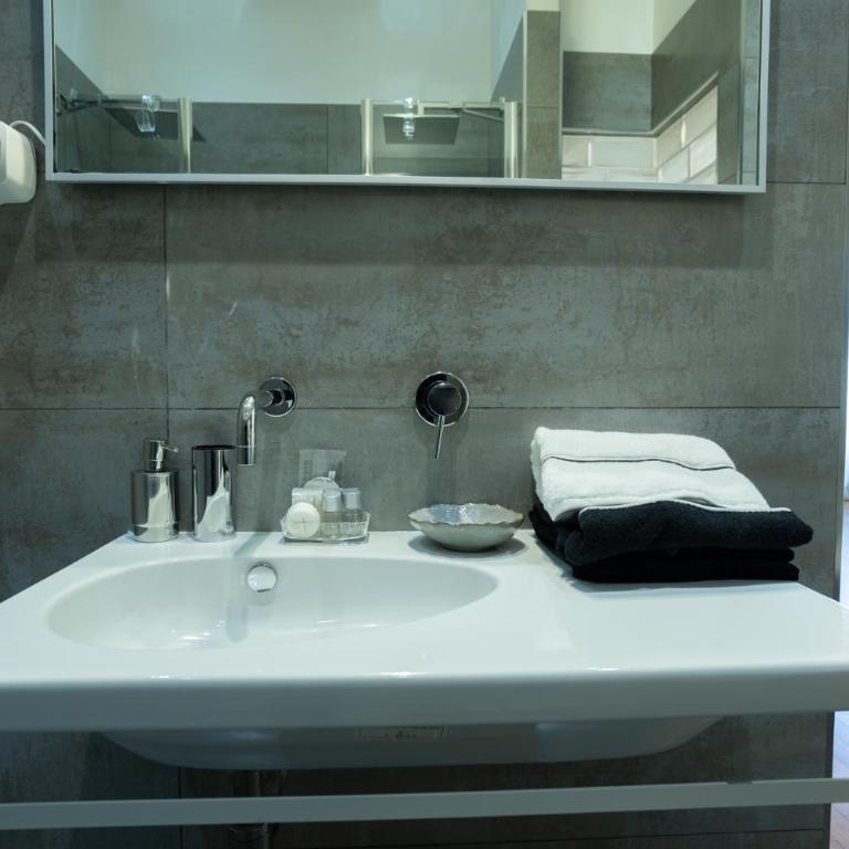 Cardilli Luxury Rooms - Camera Familiare (2 Adulti + 1 Bambino) - 14