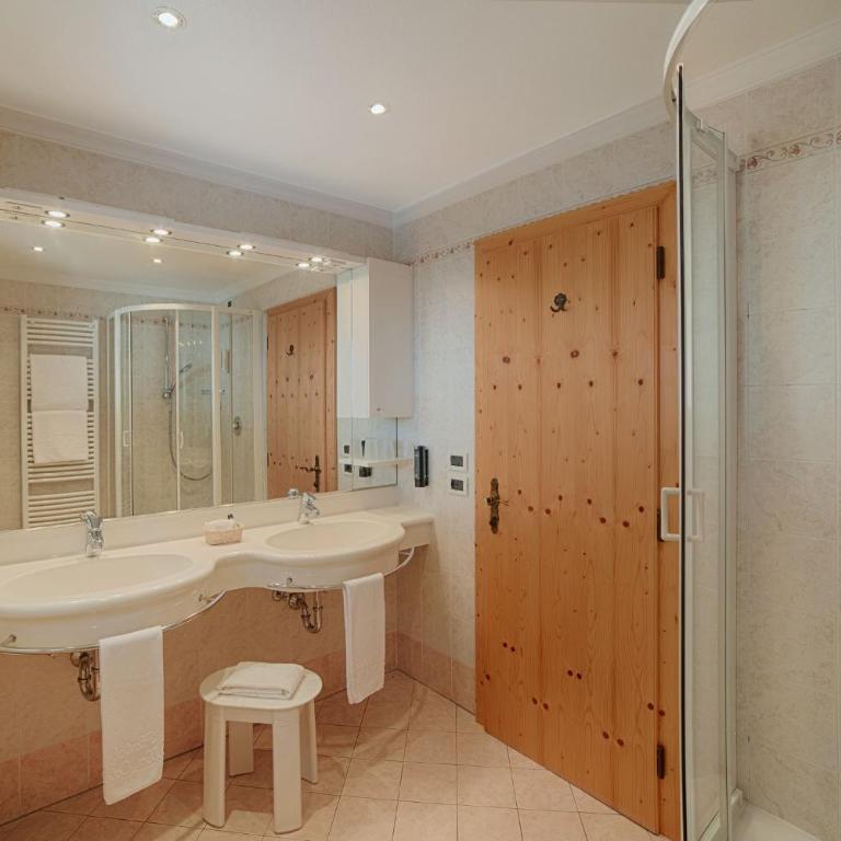 Hotel Villa Eden - Large Double or Twin Room - 2