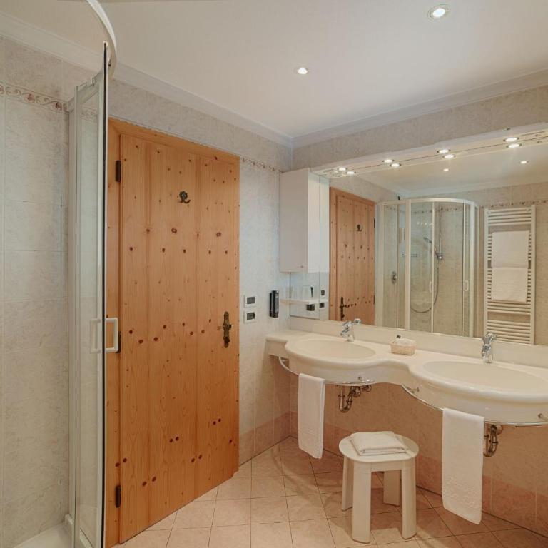 Hotel Villa Eden - Superior Double or Twin Room - 3