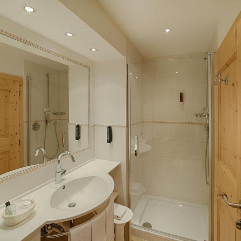 Hotel Villa Eden - Double Room with Balcony - 2