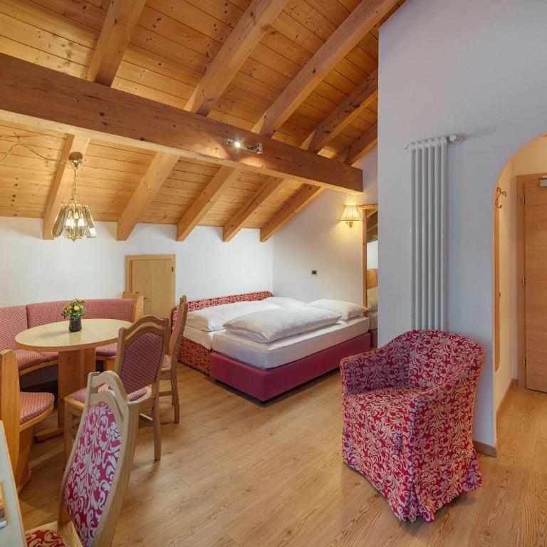 Hotel Villa Eden - Two-Bedroom Suite - 1