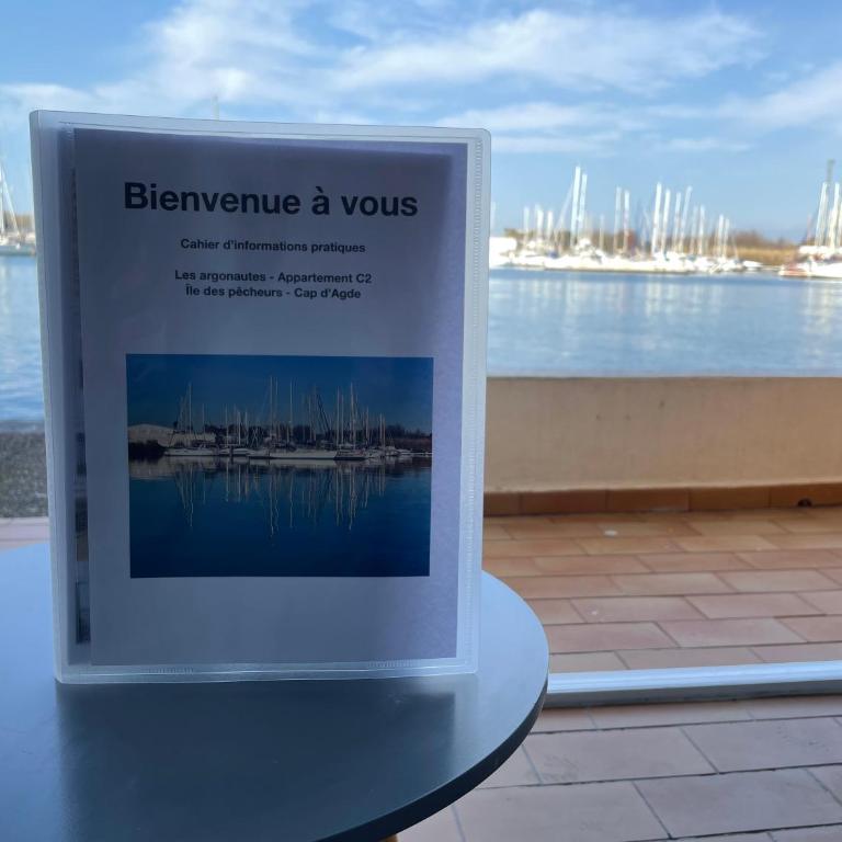 Studio - Les pieds dans l'eau agréable en toutes saisons 4 couchages - climatisation - parking privé - piscine sur mer - vue magnifique et rare - situation optimum - Les argonautes - Ile des pêcheurs - Cap d'Agde - One-Bedroom Apartment - 18