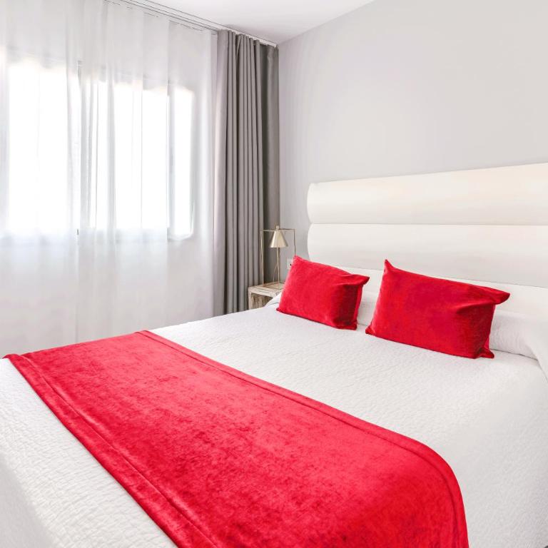 Bristol Sunset Beach - Holiday Apartments - Two-Bedroom Suite XXL - 8