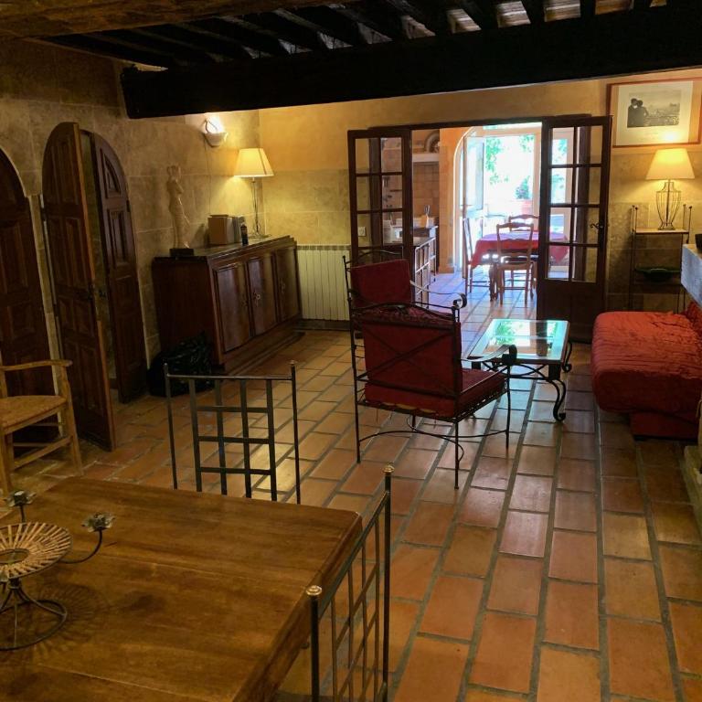 La maison sur la place dans Aigues Mortes climatisé - Maison 2 Chambres - 41