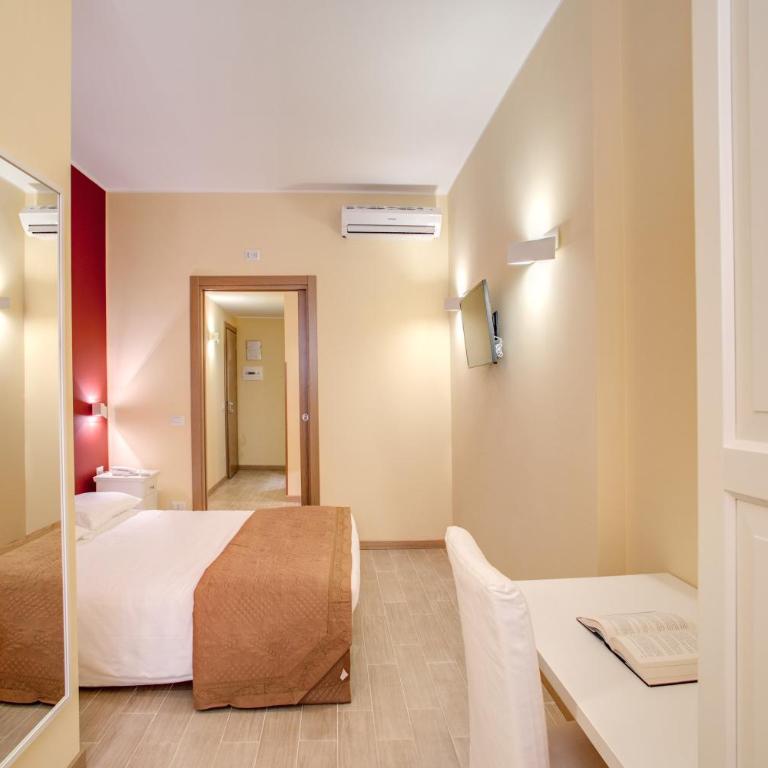 Top Floor Navona - Camera Matrimoniale/Doppia con Letti Singoli con Letto Supplementare - 7