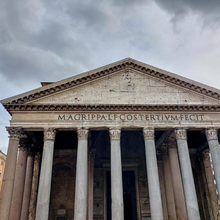 The Pantheon view in the heart of Rome - Deluxe Apartment - 43