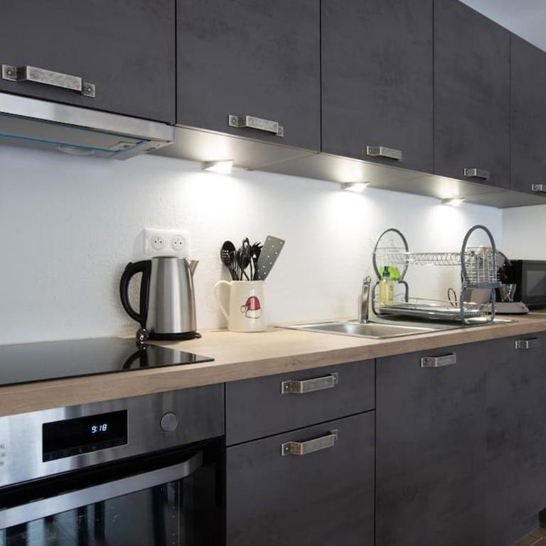 Magnifique 2 pièces, tout équipé, terrasse privée - Appartement 1 Chambre - 10