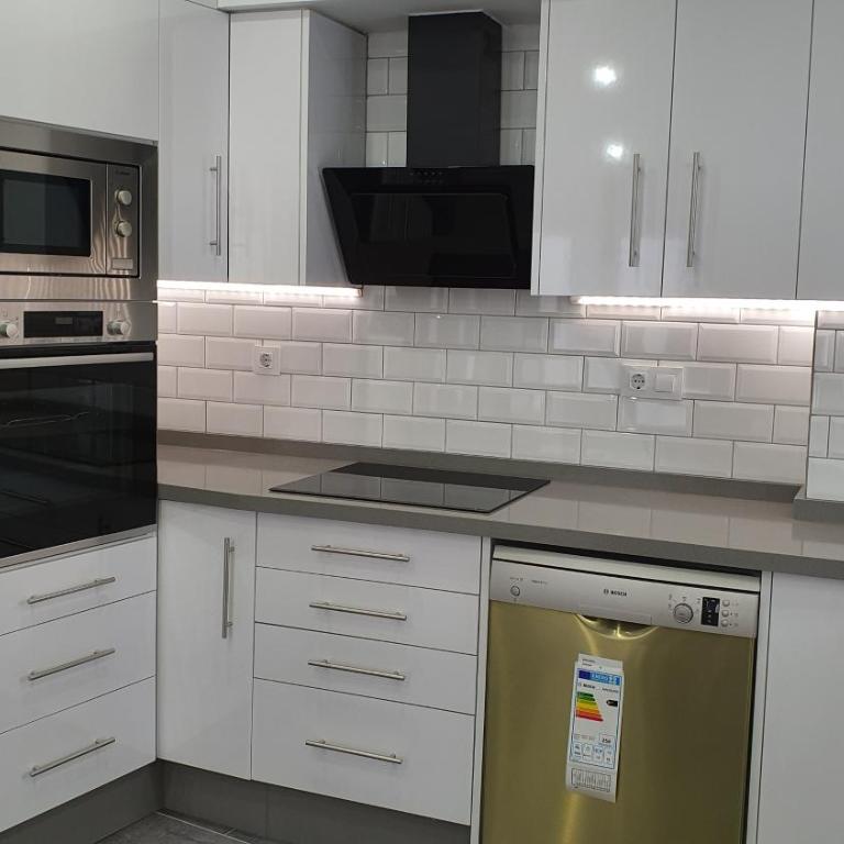 Ático Merced. Tranquilo y bien situado - Apartamento de 2 dormitorios - 12