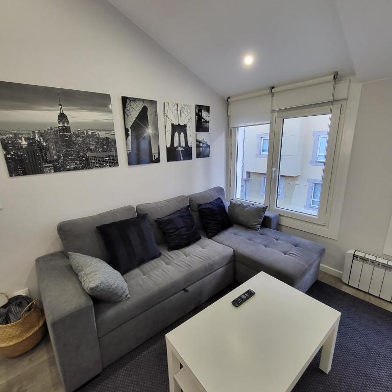 Ático Merced. Tranquilo y bien situado - Apartamento de 2 dormitorios - 28