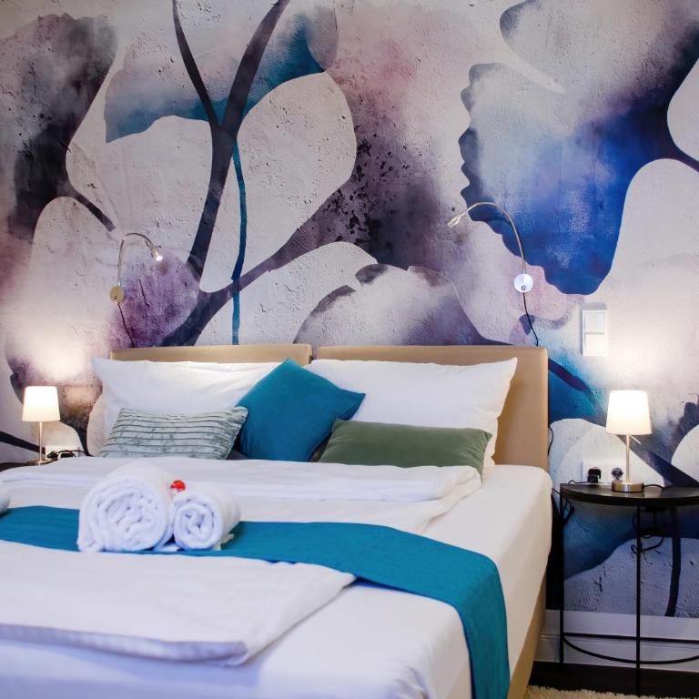 HOMELY STAY Studio 2 - Modern Self-Check-In room in Munich - Studio Lit Queen-Size de Luxe - 2