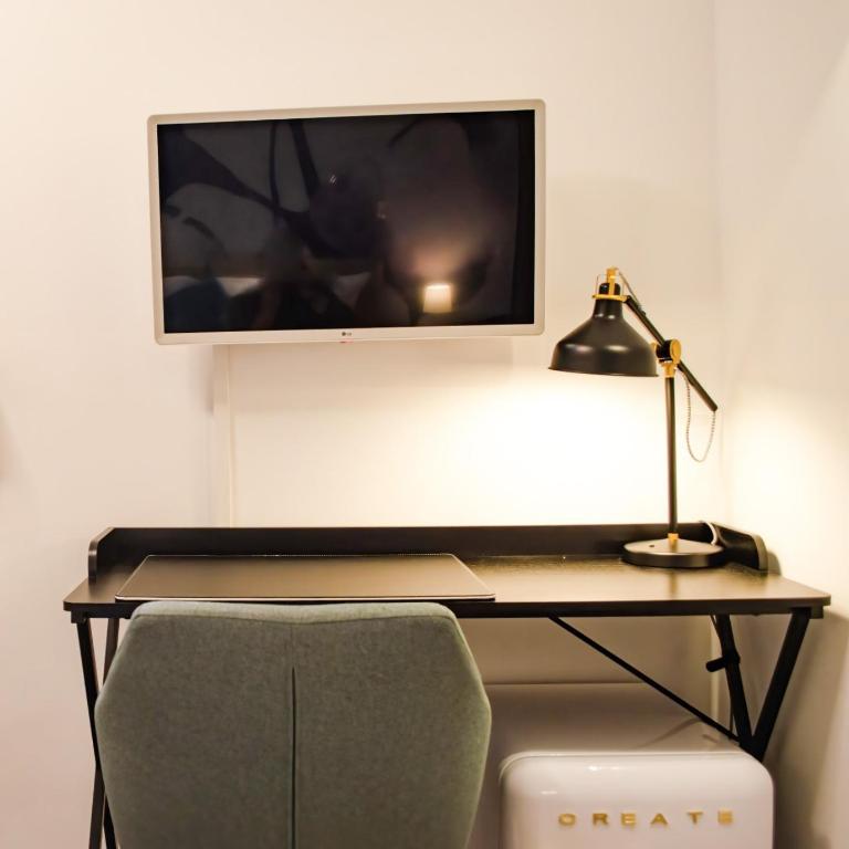 HOMELY STAY Studio 2 - Modern Self-Check-In room in Munich - Studio Lit Queen-Size de Luxe - 9