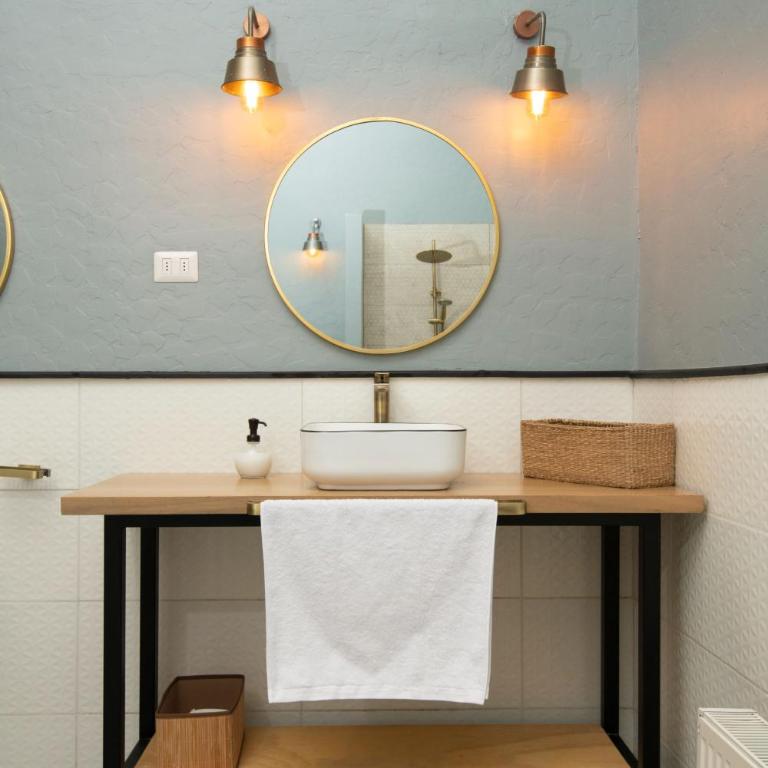 Solar Madariaga Hotel - Deluxe Double Room with Bath - 12