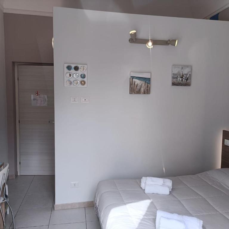 B&B AMISTANZA - Standard Double or Twin Room with Balcony - 4