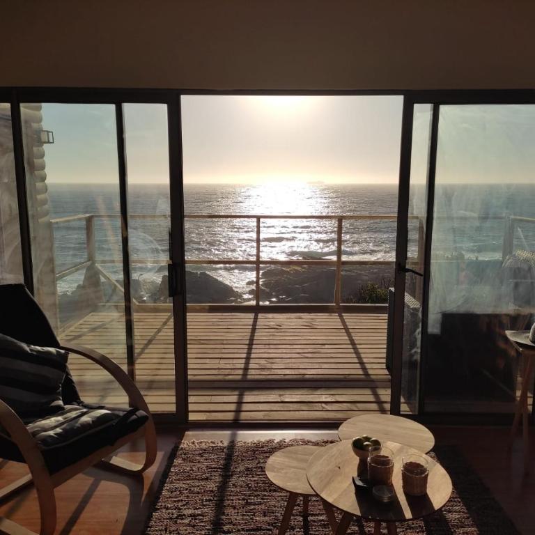 Espectacular cabaña Las Rocas de Algarrobo - El Quisco Norte Vista a la rompiente de la ola - Three-Bedroom House - 1