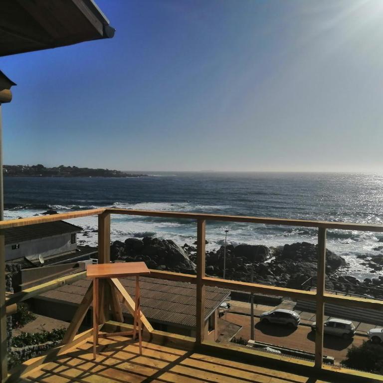 Espectacular cabaña Las Rocas de Algarrobo - El Quisco Norte Vista a la rompiente de la ola - Three-Bedroom House - 7