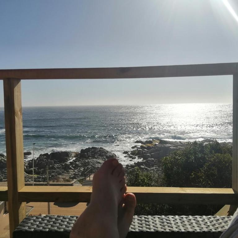 Espectacular cabaña Las Rocas de Algarrobo - El Quisco Norte Vista a la rompiente de la ola - Three-Bedroom House - 3