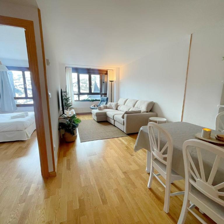 Apartamento *White Formigal* - Two-Bedroom Apartment - 10