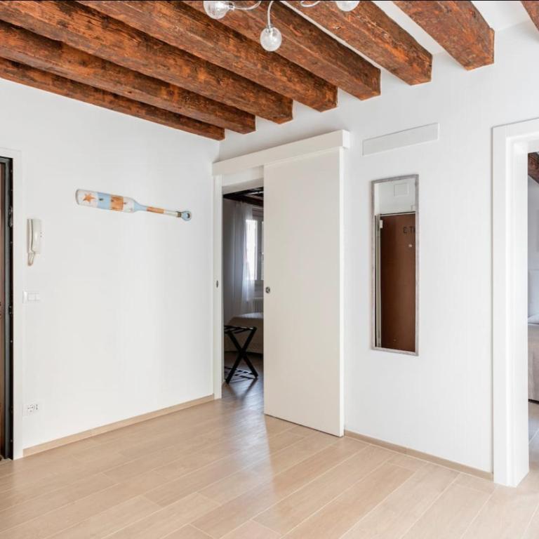 Palazzina San Polo 2151 - Appartamento con 2 Camere da Letto - 8