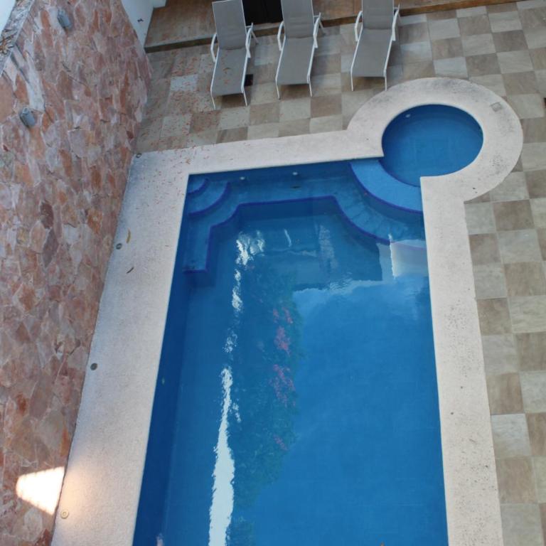 Departamento a 200 Mts de la playa y alberca en planta baja - Two-Bedroom Apartment - 23