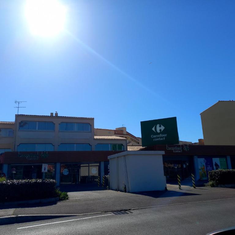 Appartement T2,33 m2,quartier Malfato et Aqualand - One-Bedroom Apartment - 26