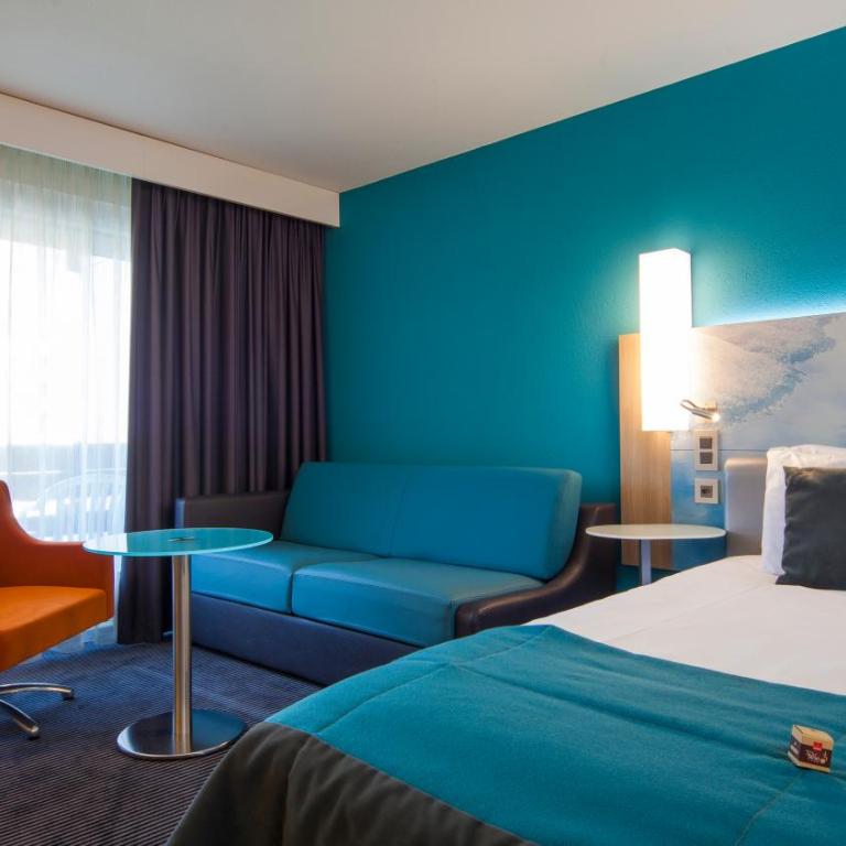 Le Bristol Leukerbad - Comfort Zimmer mit 1 Doppelbett, 1 Schlafsofa und Balkon - 7