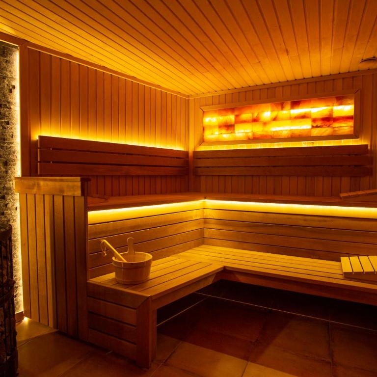 The Dream Getaway & Spa by DeVasco - Superior Apartment with Sauna - 1