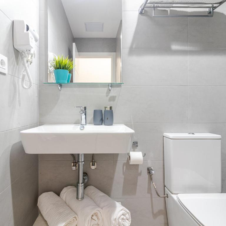Modern Flat Las Canteras - Apartamento de 2 dormitorios - 12