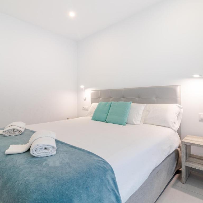 Modern Flat Las Canteras - Apartamento de 2 dormitorios - 19