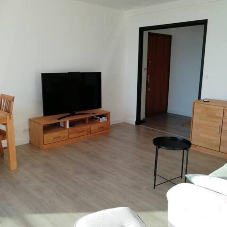 Centre ville avec vue magnifique sur le golfe d'Ajaccio; parking privé. - Appartement 2 Chambres - 8