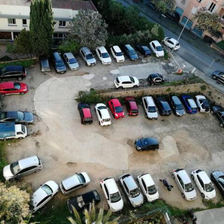 Centre ville avec vue magnifique sur le golfe d'Ajaccio; parking privé. - Appartement 2 Chambres - 16